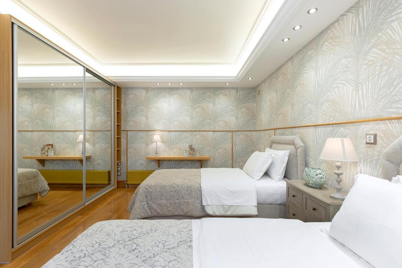 Vouliagmeni'S Elegance By Acropolis Suites Афины Экстерьер фото