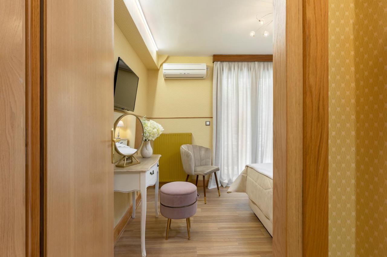 Vouliagmeni'S Elegance By Acropolis Suites Афины Экстерьер фото